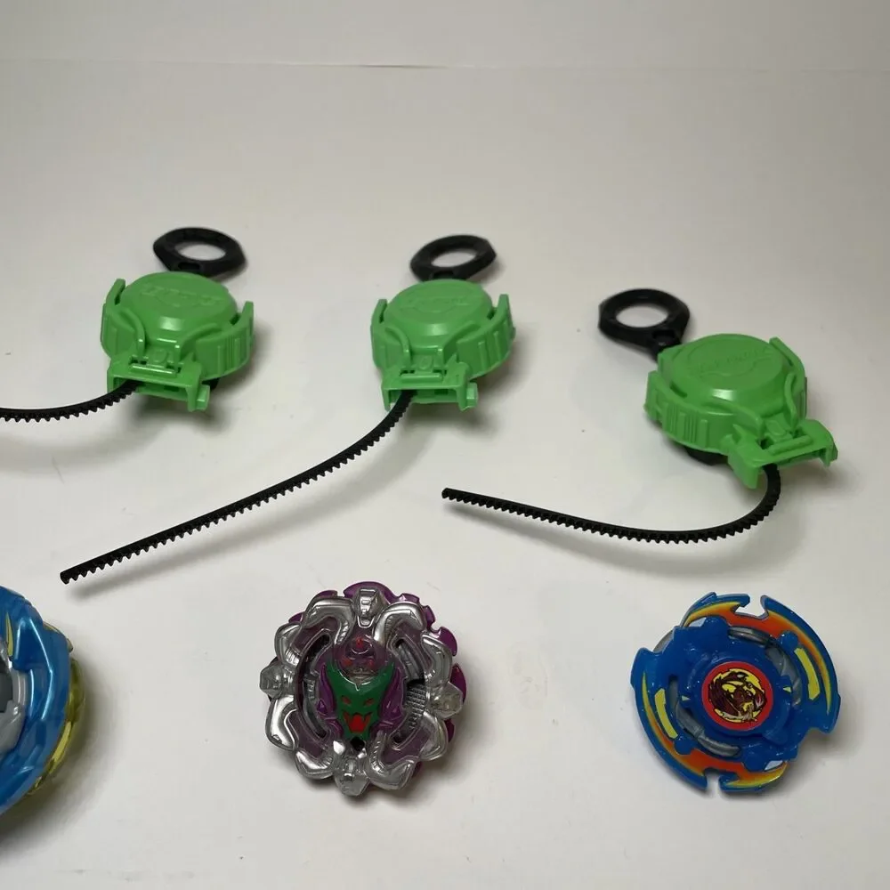 Beyblade Lot 3 Spinners 3 Launchers Burst Evolution SwitchStrike Dranzer Typhoon